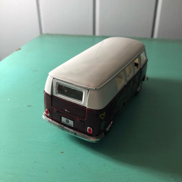 1962 Volkswagen Bus Hippie Van 5” Die-Cast ☮️ - Picture 7 of 15